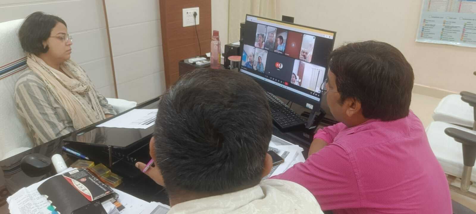 डीडीसी ने की योजनाओं की प्रगति की समीक्षा