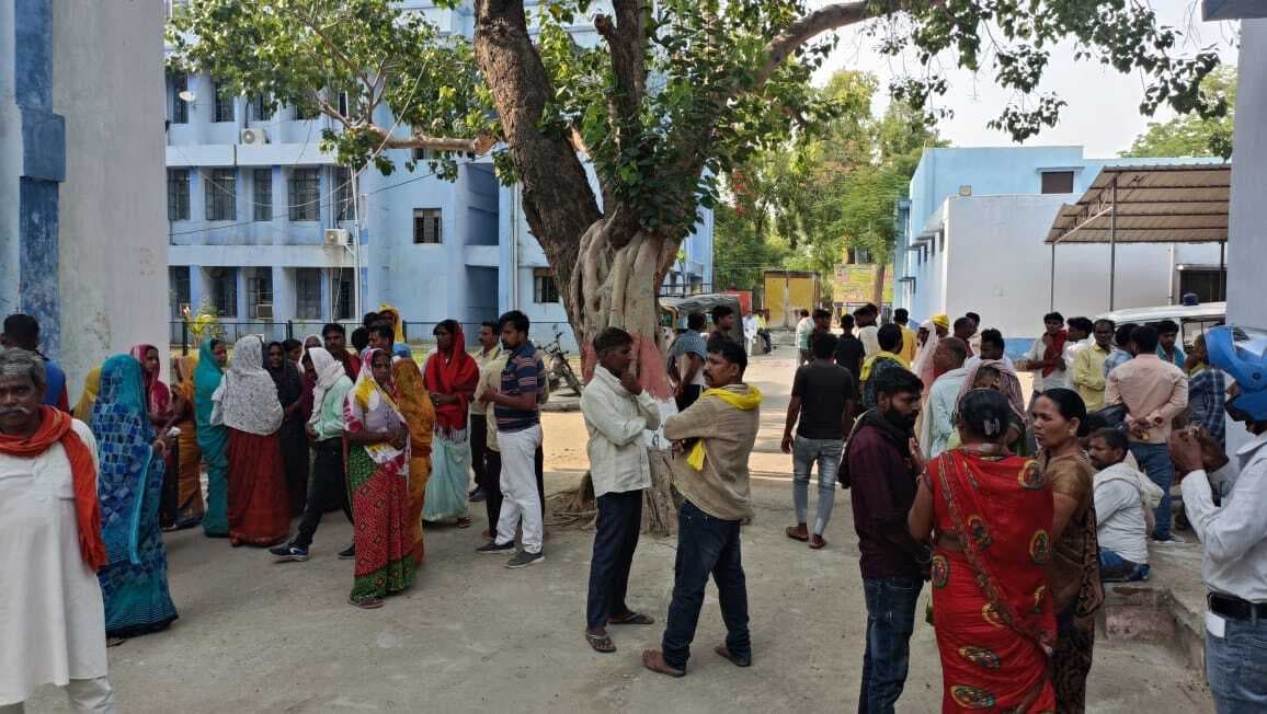 दहेज की खातिर मझियाव में विवाहिता की हत्या