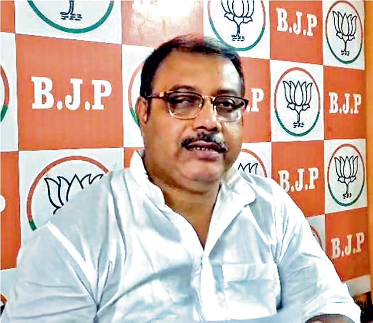 बर्नपुर सेनरेले रोड की मरम्मत को लेकर जिलाधिकारी को कृष्णेंदु ने किया मेल