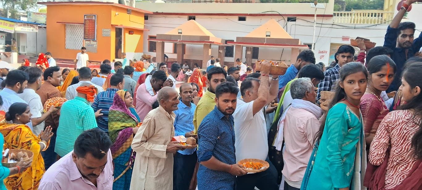 अंतिम लग्न व मुंडन के मुहूर्त पर सूर्य मंदिर में उमड़ा भक्तों का सैलाब