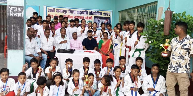 Bhagalpur news 20वीं जिला ताइक्वांडो प्रतियोगिता में खिलाड़ियों ने दिखाया दम