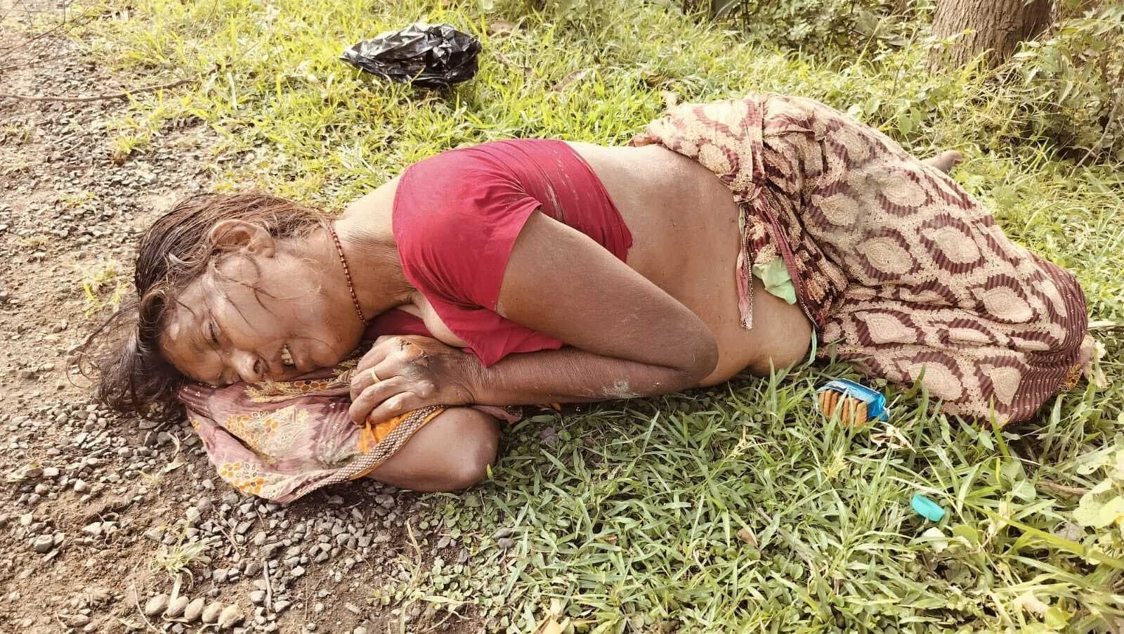 Bhagalpur news ट्रेन की चपेट में आने से युवती की मौत