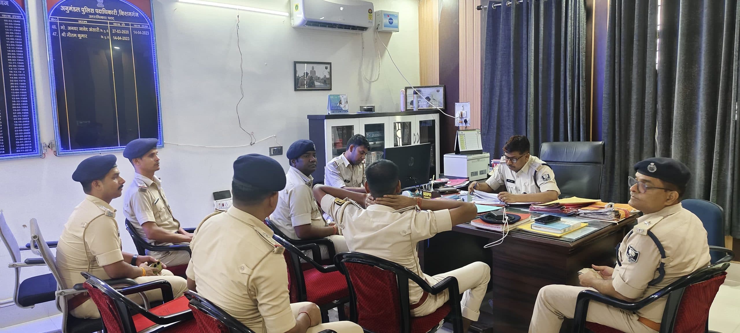 थानाध्यक्ष क्षेत्र में बरतें विशेष सतर्कता, कांडों का ससमय हो निष्पादन: एसडीपीओ