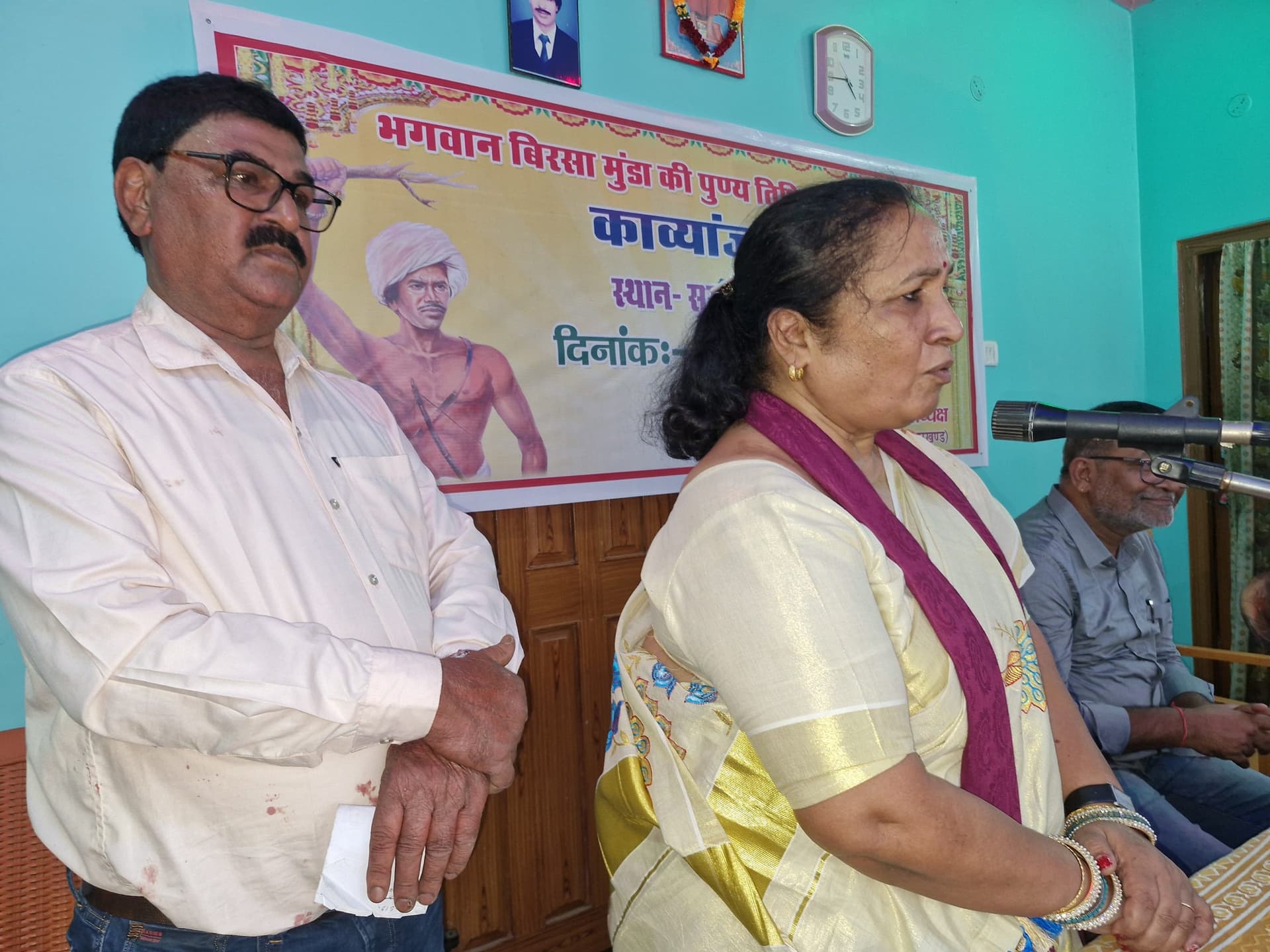 गांव की खूबसूरती बताती कविता ने किया रोमांचित, निर्दलीय विधायक बनने की इच्छा ने खूब हंसाया