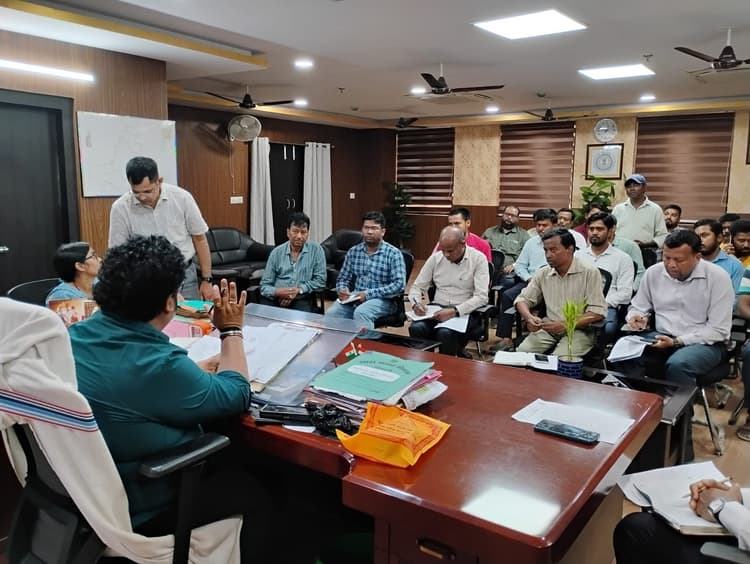 Bokaro News : माॅनसून के पूर्व सफाई कार्यों को करें पूरा : अपर नगर आयुक्त