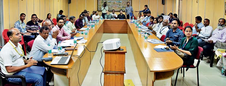 Rourkela News: नराकास की बैठक में साइबर अपराध के प्रति सतर्क रहने, ऑनलाइन लेनदेन में सावधानी बरतने की अपील