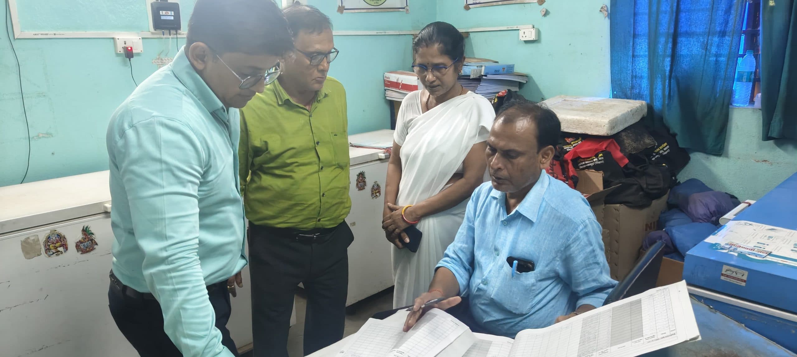 एसीएमओ ने रेफरल अस्पताल का किया निरीक्षण