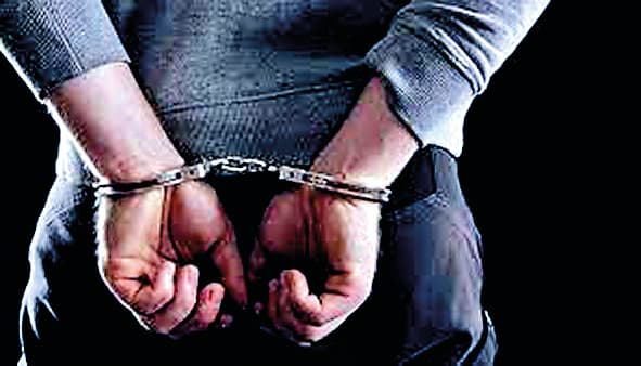 7500 बोतल प्रतिबंधित कफ सिरप के साथ तीन गिरफ्तार, भेजे गये पुलिस रिमांड में