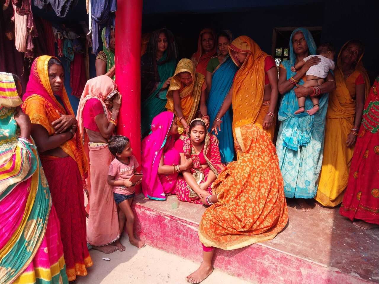 ससुराल में युवक ने पेड़ से लटक कर की आत्महत्या, जेब से मिला सुसाइड नोट