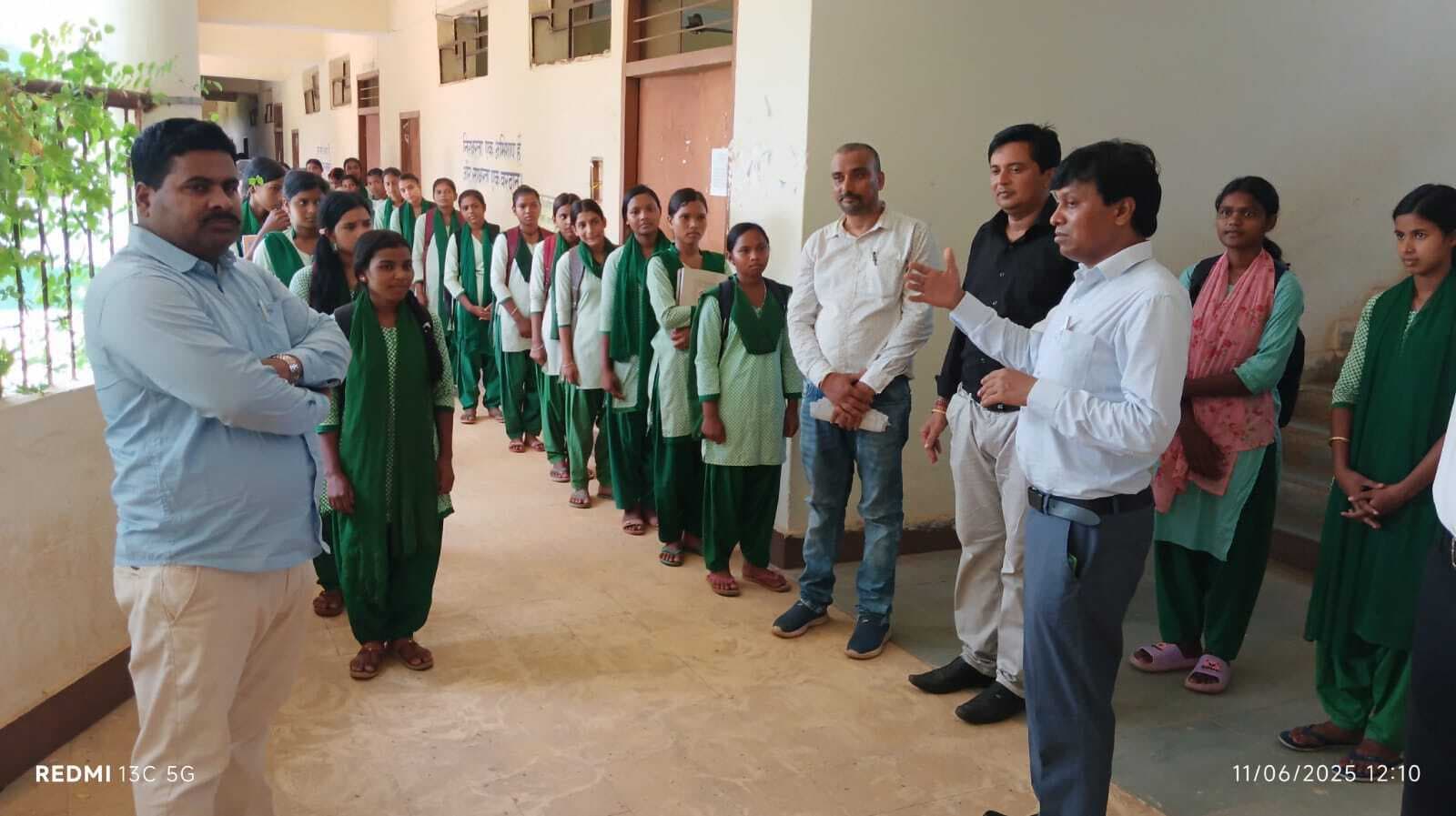 प्लस टू हाईस्कूल जामा में करायी जायेगी प्रतियोगी परीक्षाओं की तैयारी : डीइओ