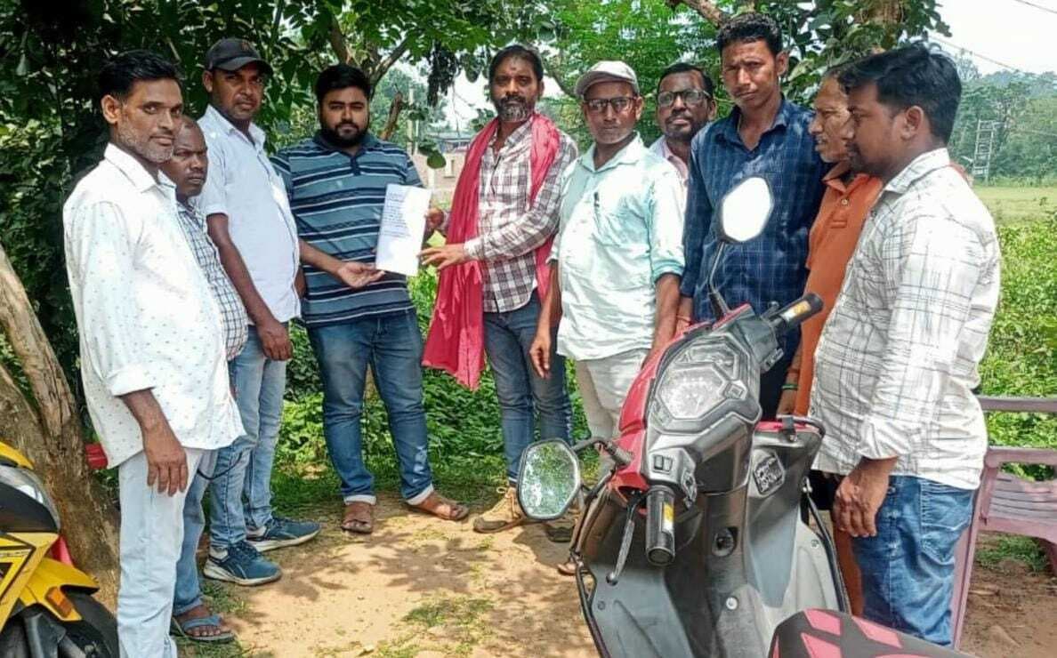 कृषक मित्रों ने मानदेय लागू कराने के लिए जामा विधायक से लगायी गुहार