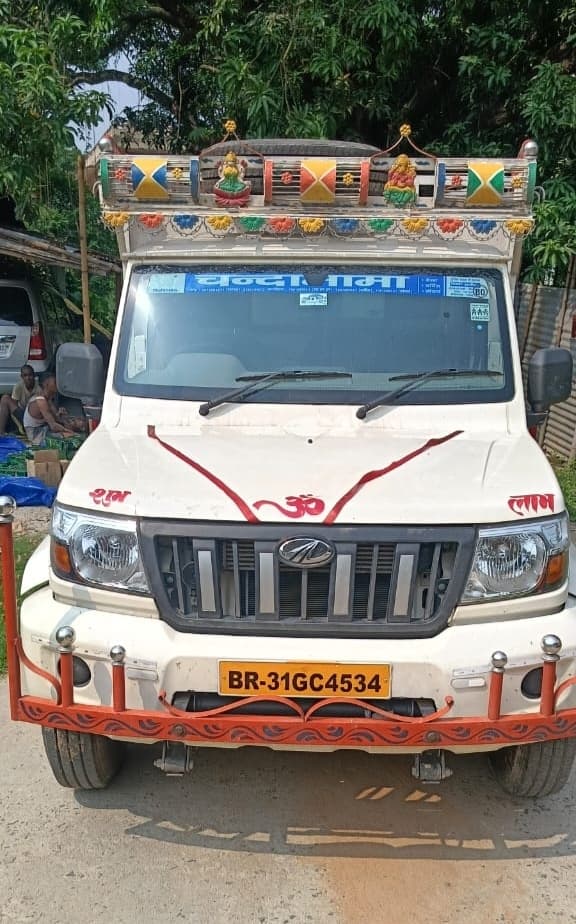 वैन से 1663 लीटर विदेशी शराब बरामद