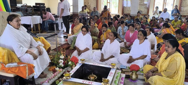 Giridih News :सद्गुरु कबीर का जयंती सह आविर्भाव महोत्सव मना