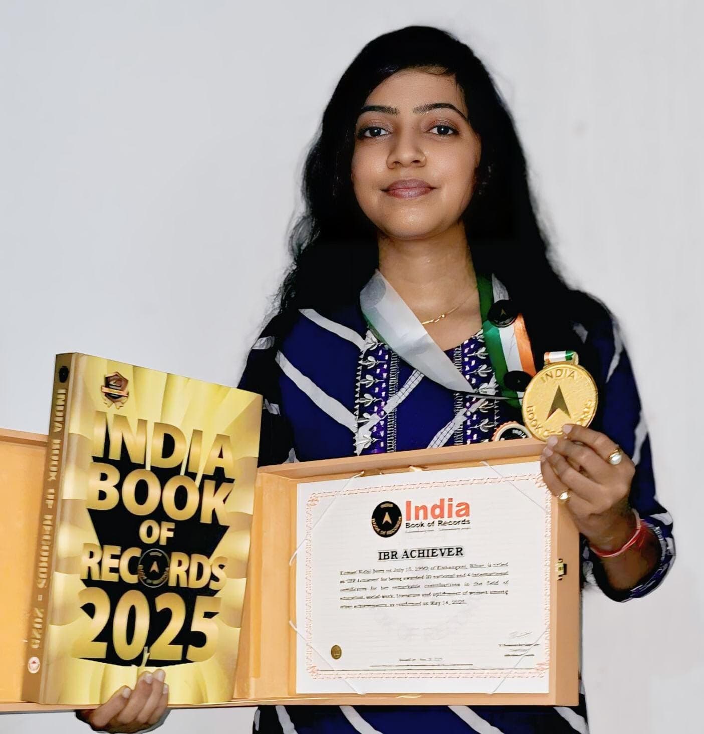 इंडिया बुक ऑफ रिकार्ड्स में निधि का नाम दर्ज