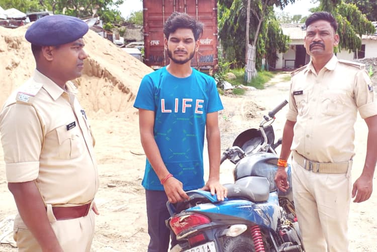 चोरी की मोटरसाइकिल के साथ एक गिरफ्तार, भेजा गया जेल