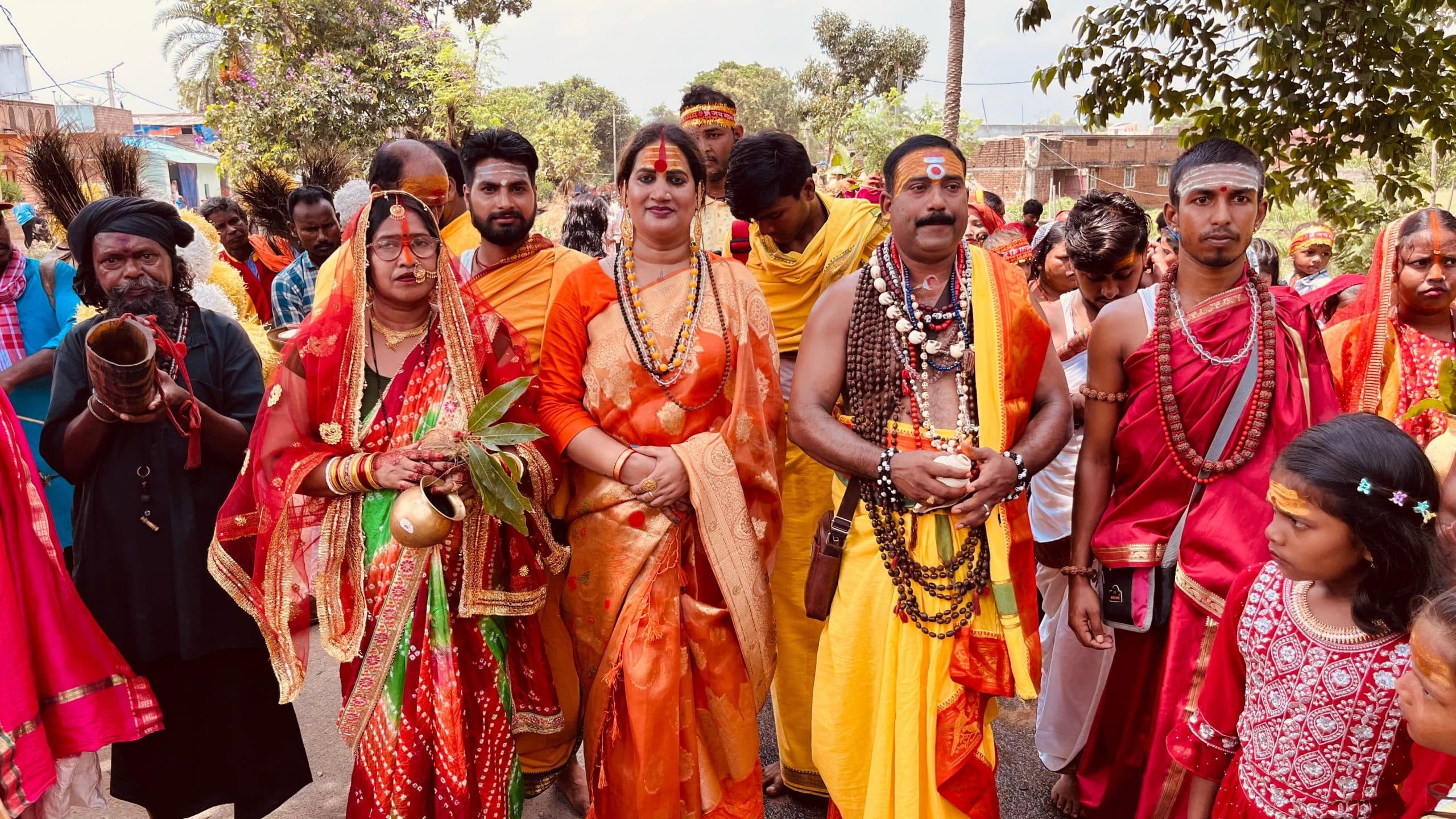 Deoghar News : शिवशक्ति महायज्ञ की शुरुआत, निकाली गयी भव्य कलश यात्रा