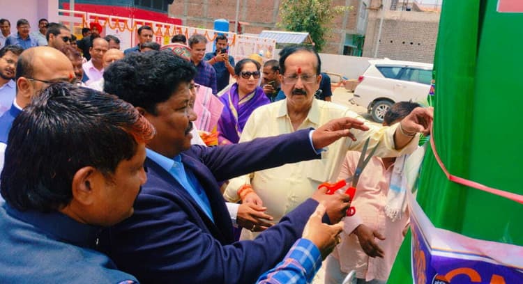 विज्ञापन: मॉडर्न सर्विसेज स्टेशन में अत्याधुनिक सीएनजी सप्लाई स्टेशन का शुभारंभ