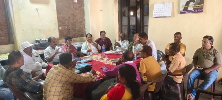 Deoghar news :ब्लड यूनिट स्टोरेज की निगरानी के लिए सोसाइटी के पांच सदस्यों की कमेटी होगी गठित