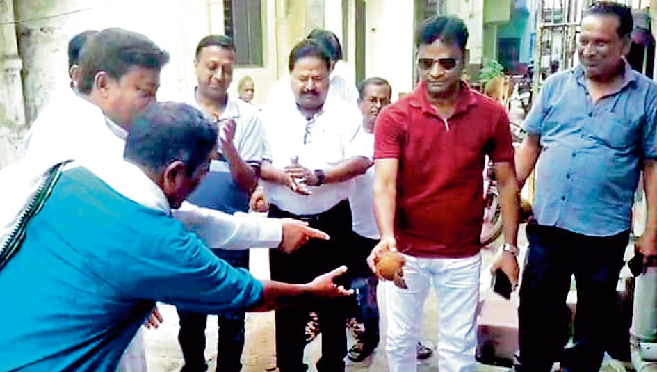 जामुड़िया में मारवाड़ी पट्टी व ब्राह्मण पाड़ा के रास्तों की मरम्मत हुई शुरू