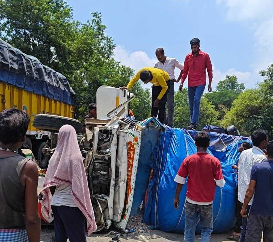 Giridih News :दो सड़क दुर्घटनाओं में एक की मौत, पांच घायल