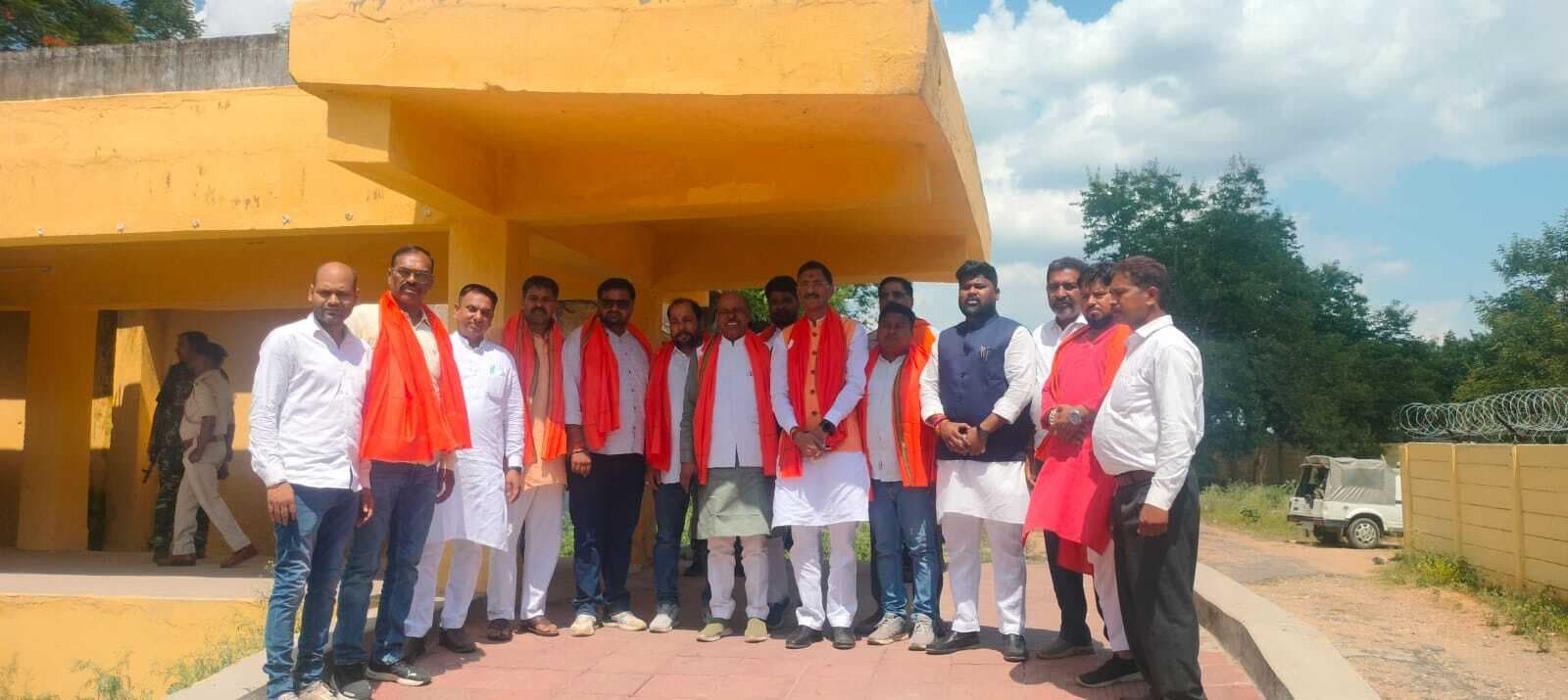 केंद्रीय रक्षा राज्य मंत्री ने सीएमडी से बात कर विद्यालय खोलने की प्रक्रिया में तेजी लाने का दिया निर्देश