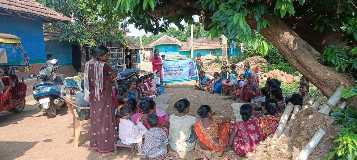 नशा मुक्त समाज निर्माण के लिए लोगों को दिलायी गयी शपथ