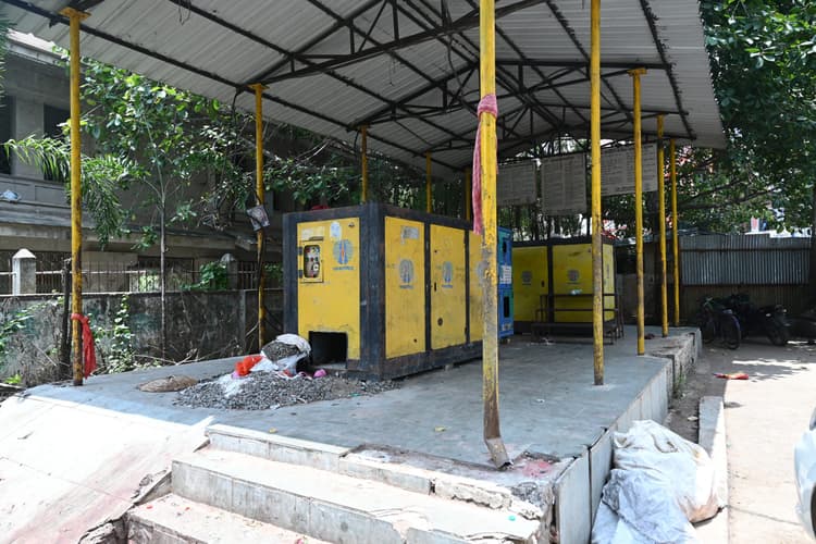 Deoghar news : नीर का संरक्षण, बेलपत्र से अगरबत्ती बनाने व रोजगार देने की योजना रह गयी अधूरी, 50 लाख खर्च के बाद भी ट्रीटमेंट प्लांट बंद