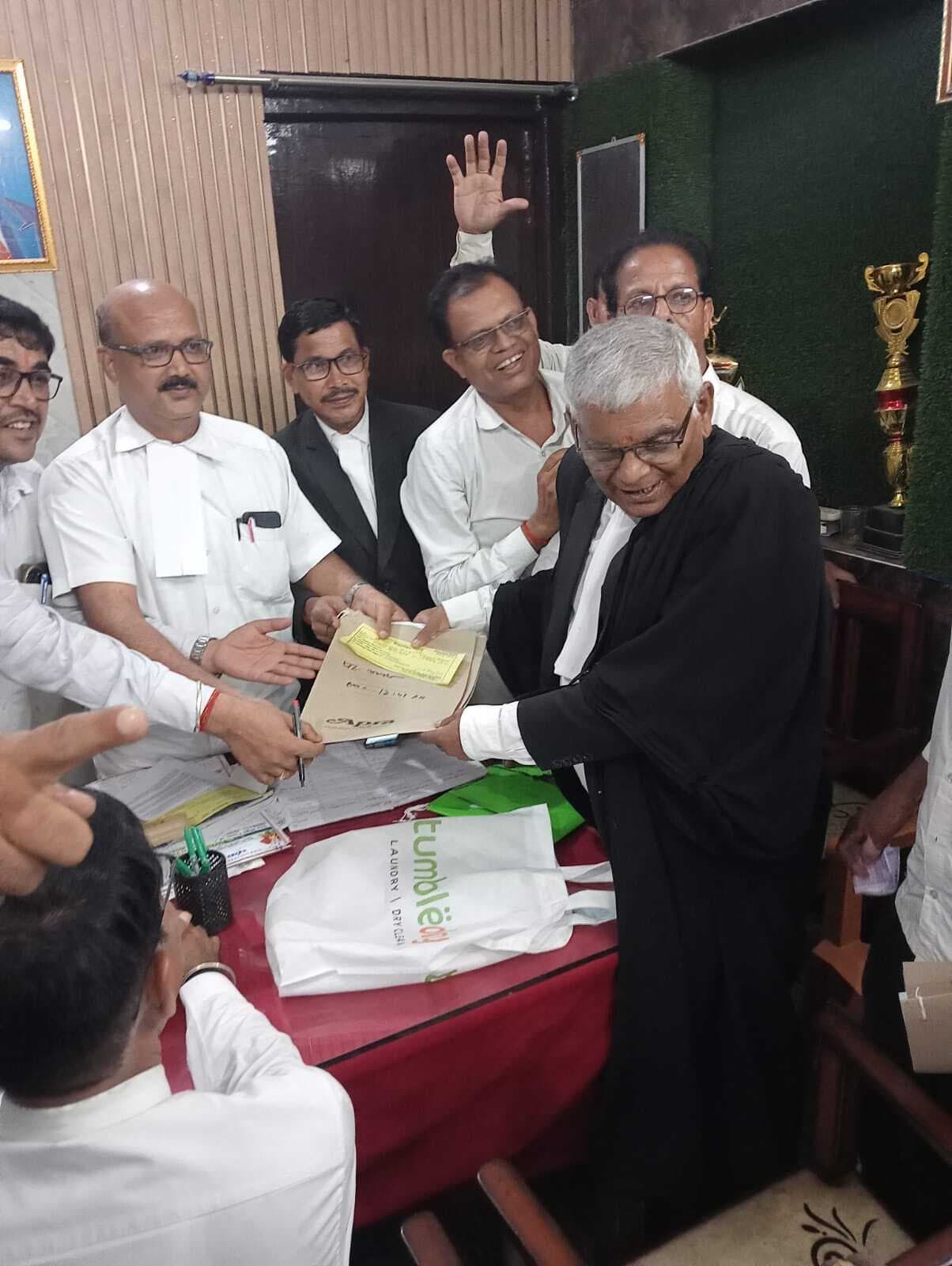 विधिक संघ के चुनाव : पहले दिन 19 प्रत्याशी ने किया नामांकन