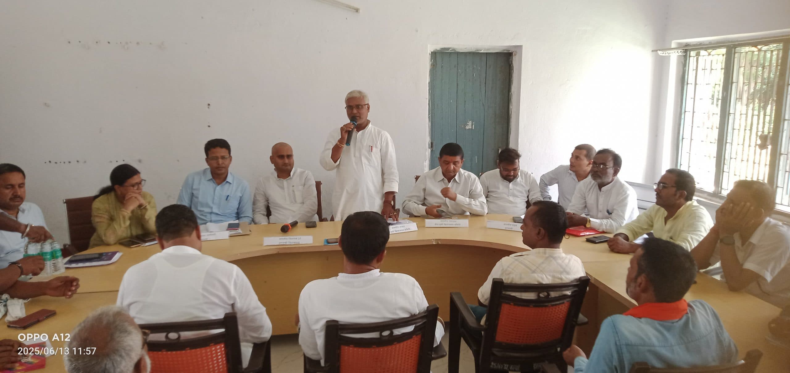 Madhubani News : 20 सूत्री की बैठक में जनकल्याणकारी योजनाओं पर हुई चर्चा