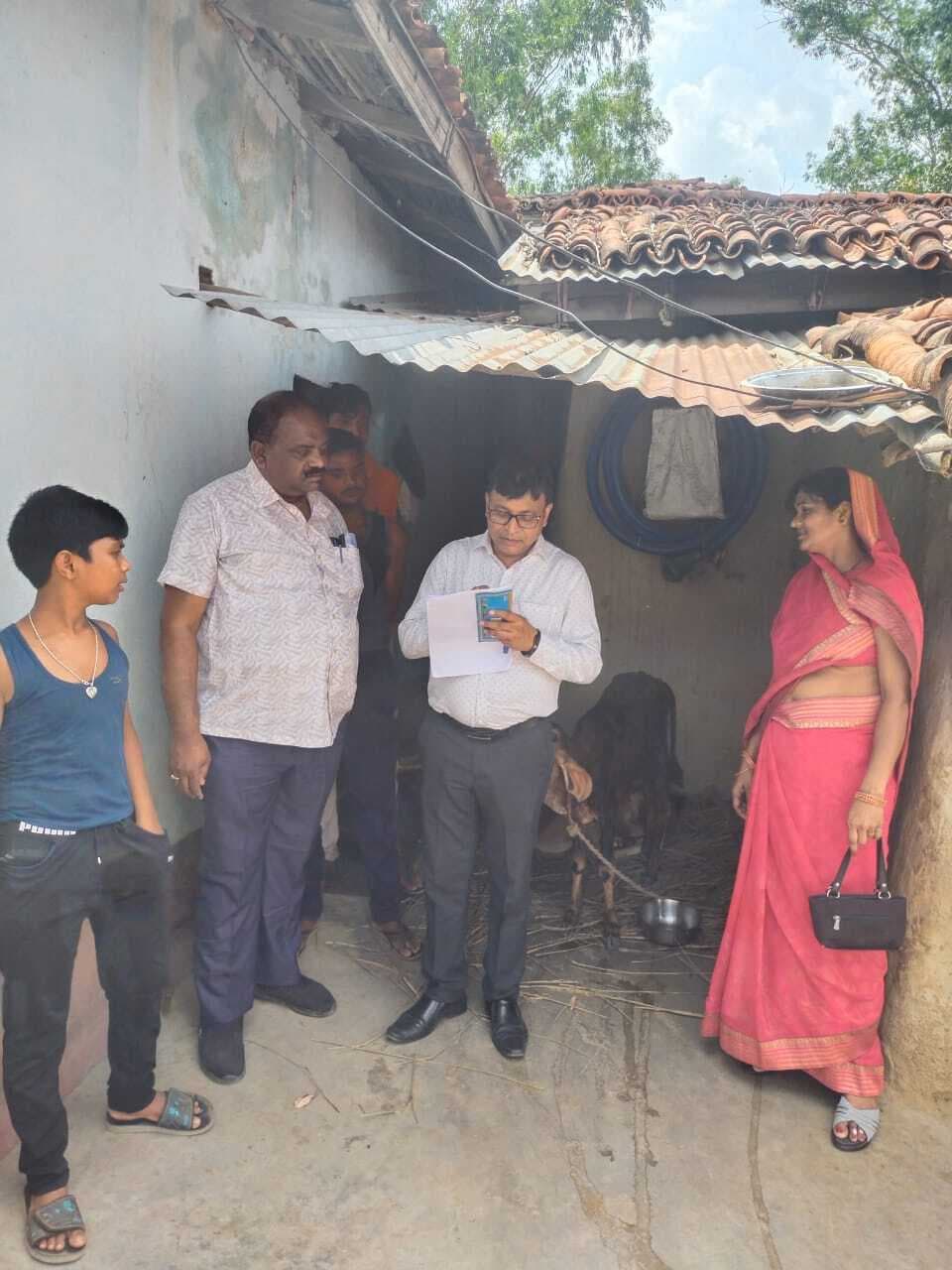 Giridih News:लाभुक चयन में गड़बड़ी से संबंधित शिकायत की जांच की