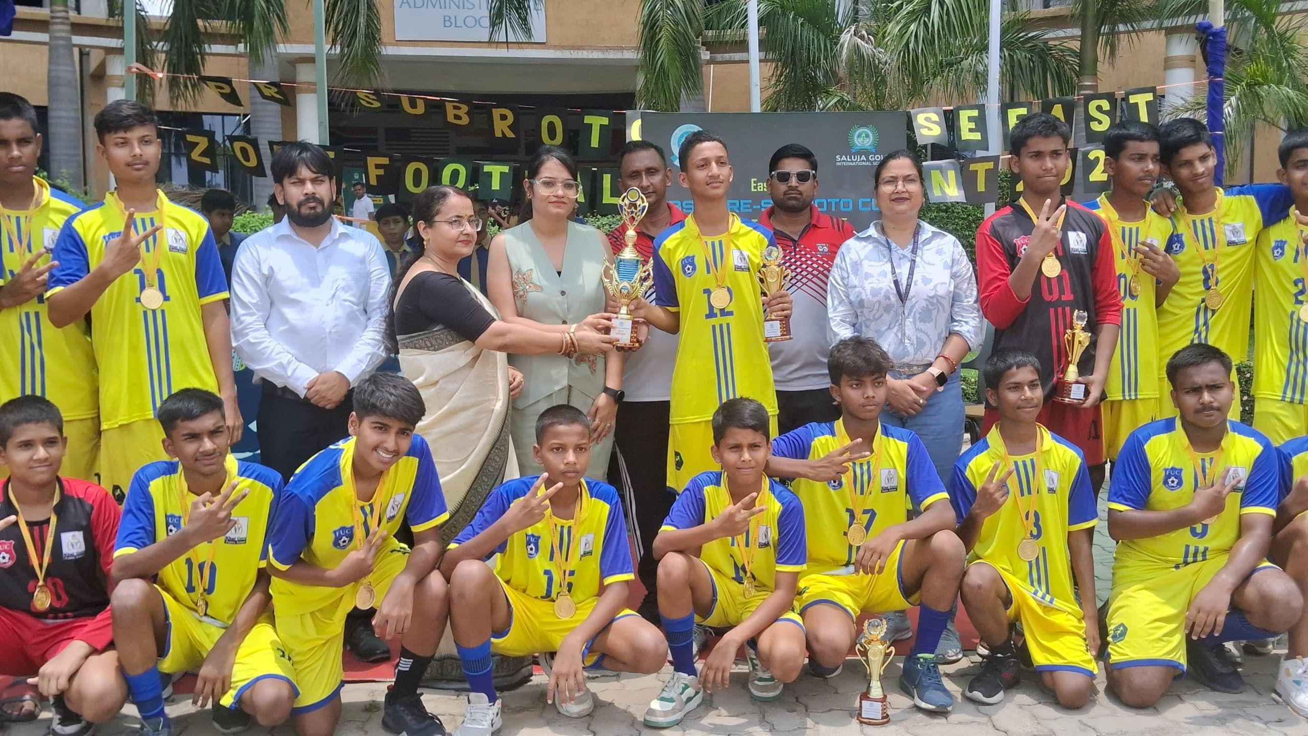 Giridih News :नोबेल सीनियर सेकेंडरी स्कूल व खेलगांव पब्लिक स्कूल ने जीता प्री सुब्रतो कप