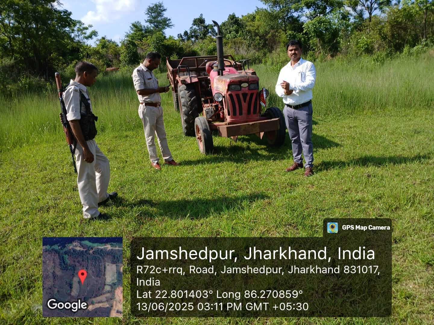 Jamshedpur News : एनजीटी के आदेश का उल्लंघन: बालू ले जा रहे दो वाहन व गिट्टी लदा ट्रक जब्त, केस दर्ज