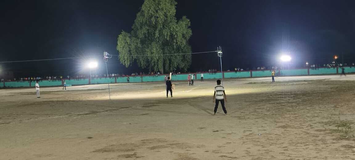 नाइट क्रिकेट टूर्नामेंट में चेनारी की टीम आठ विकेट से जीती