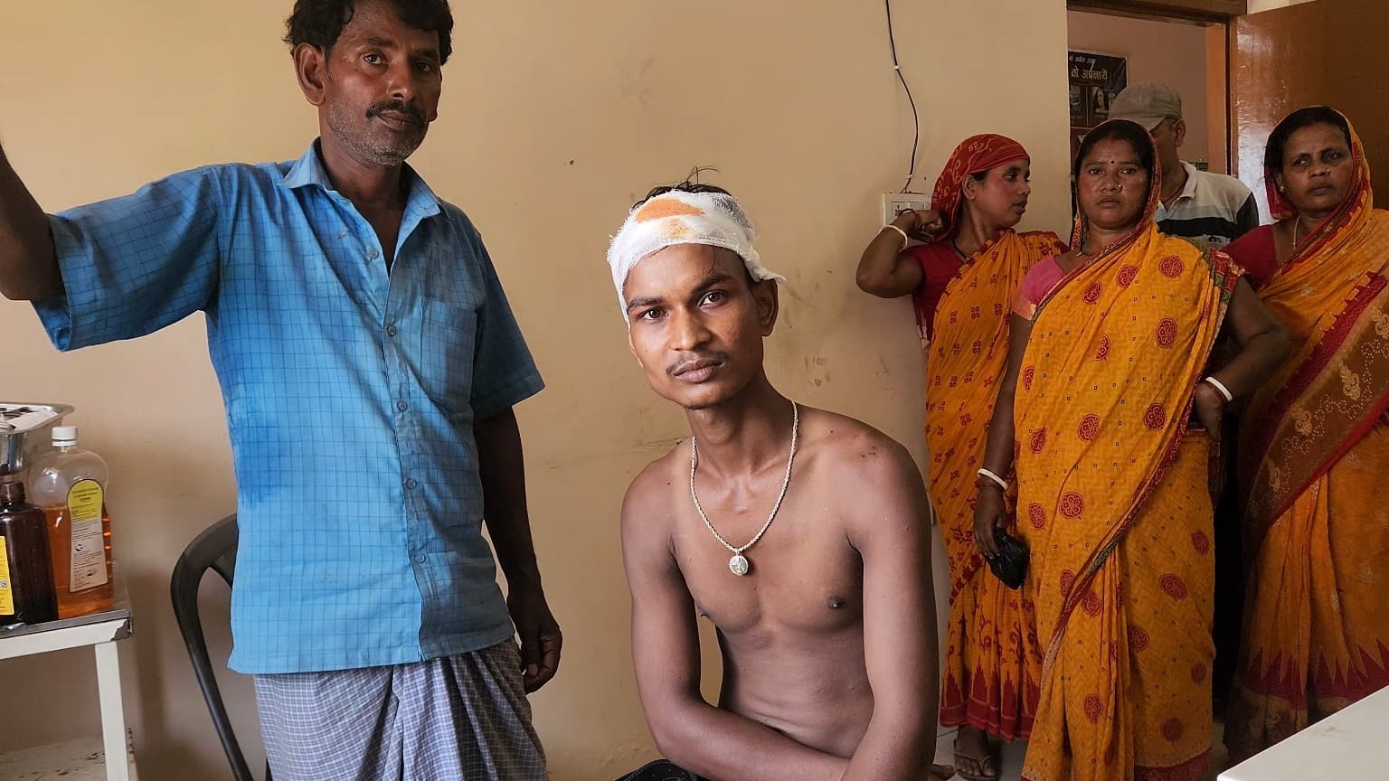 बर्फ फैक्ट्री में गैस पाइप फटने से एक मजदूर घायल