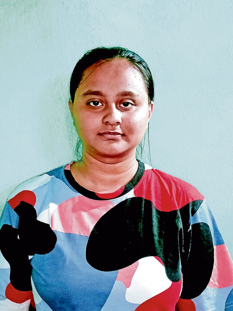 नीट-यूजी में पानागढ़ की अनिष्का कुमारी भी चमकी