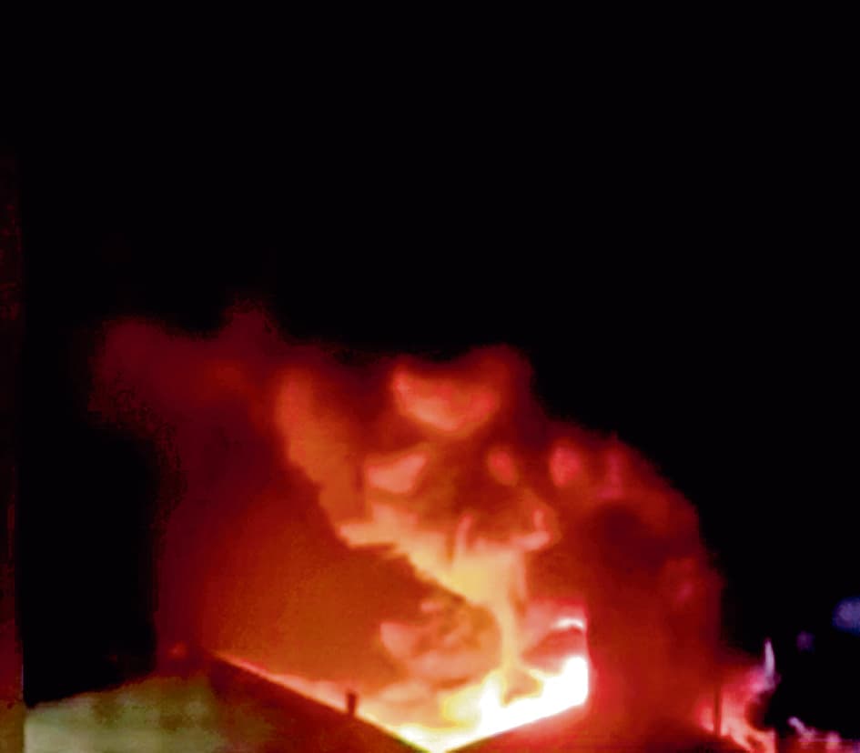 मेमारी स्कूटी कारखाने में अगलगी