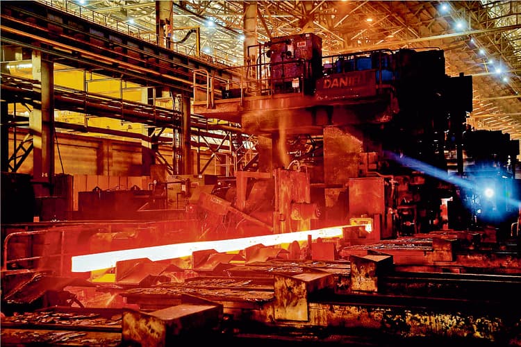 आइएसपी की वायर रॉड मिल में रोल किये गये एफइ-550 डी ग्रेड के टीएमटी कॉइल