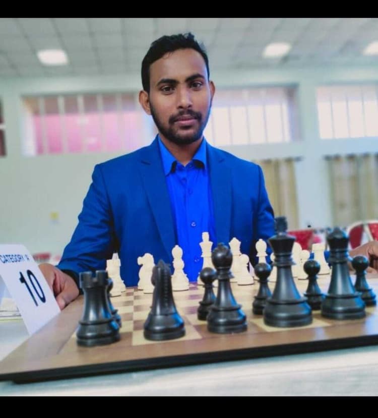 Bettiah : शाहिद बने रेटिंग कैटिगरी के दूसरा उपविजेता हुए सम्मानित