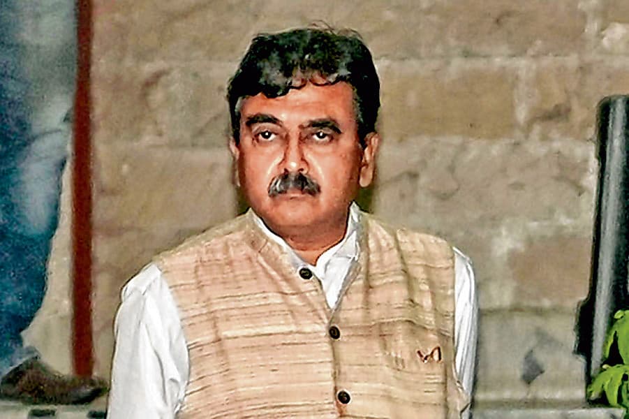 सांसद अभिजीत गांगुली आइसीयू में, हालत गंभीर