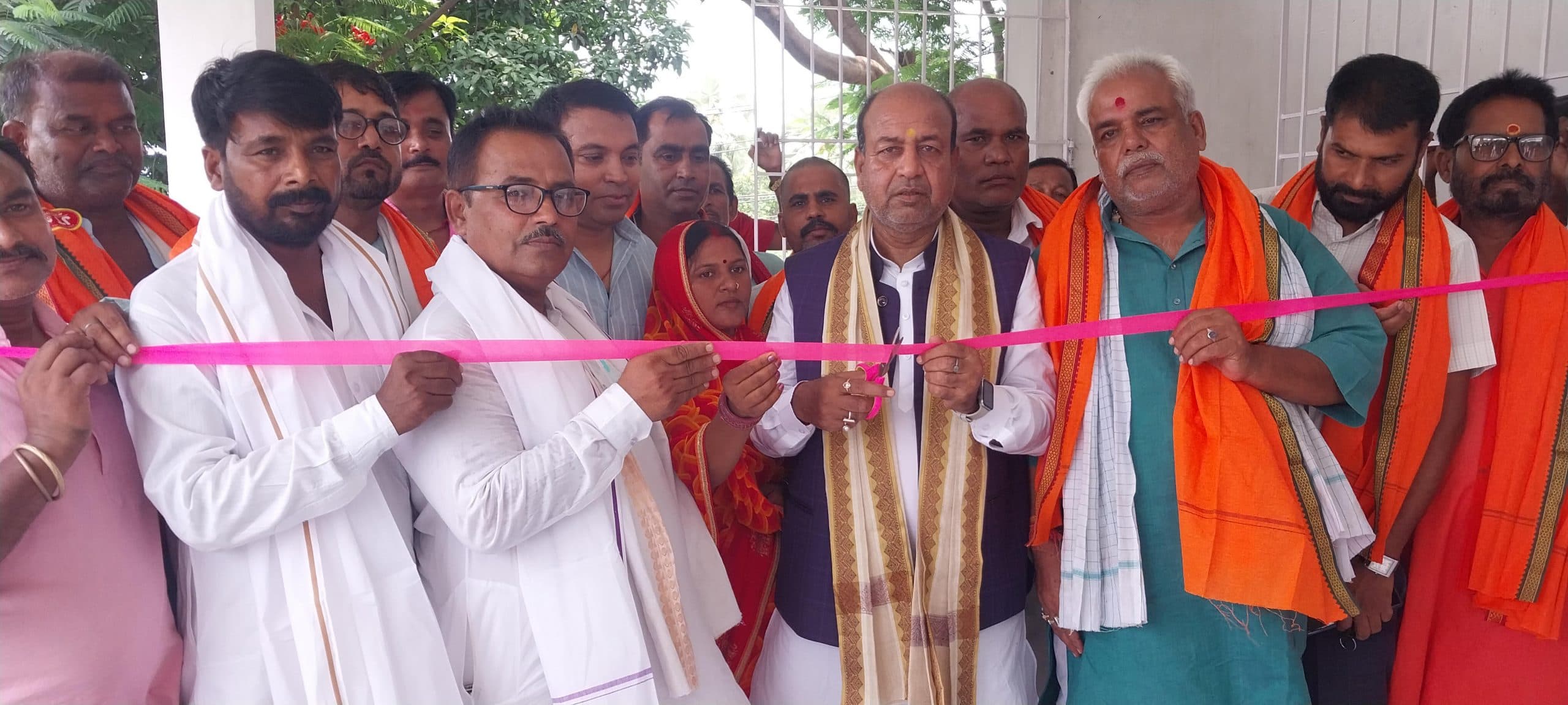 Madhubani News : विधायक ने बीस सूत्री कार्यालय का किया शुभारंभ