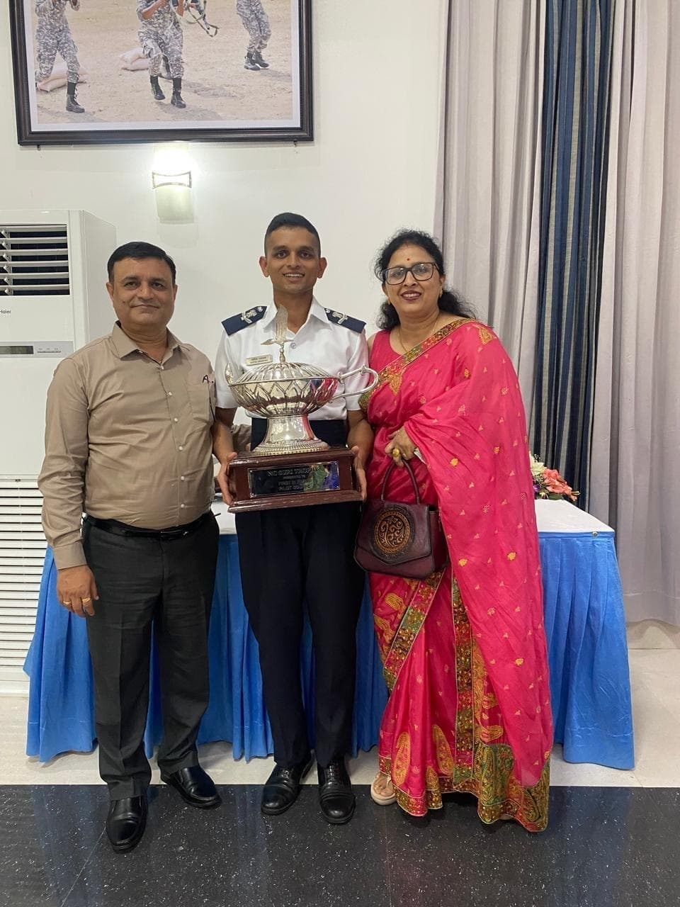 Motihari: एनडीए की ट्रेनिंग पूरी कर फाइटर पायलट बना आदित्य