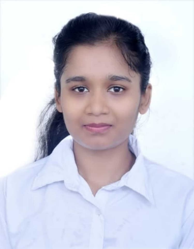 डकरा की दो बेटियां नीट की परीक्षा में सफल होकर कोयलांचल का मान बढ़ायीं