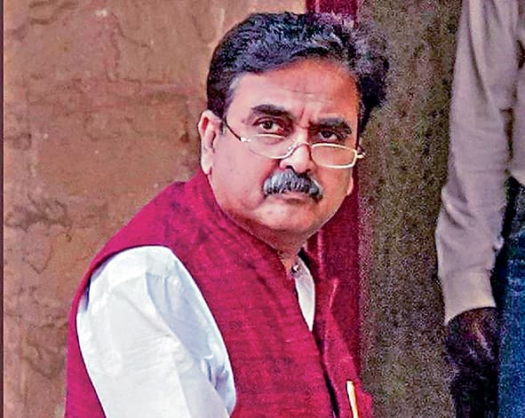 भाजपा सांसद अभिजीत गांगुली आइसीयू में, सुकांत ने की मुलाकात