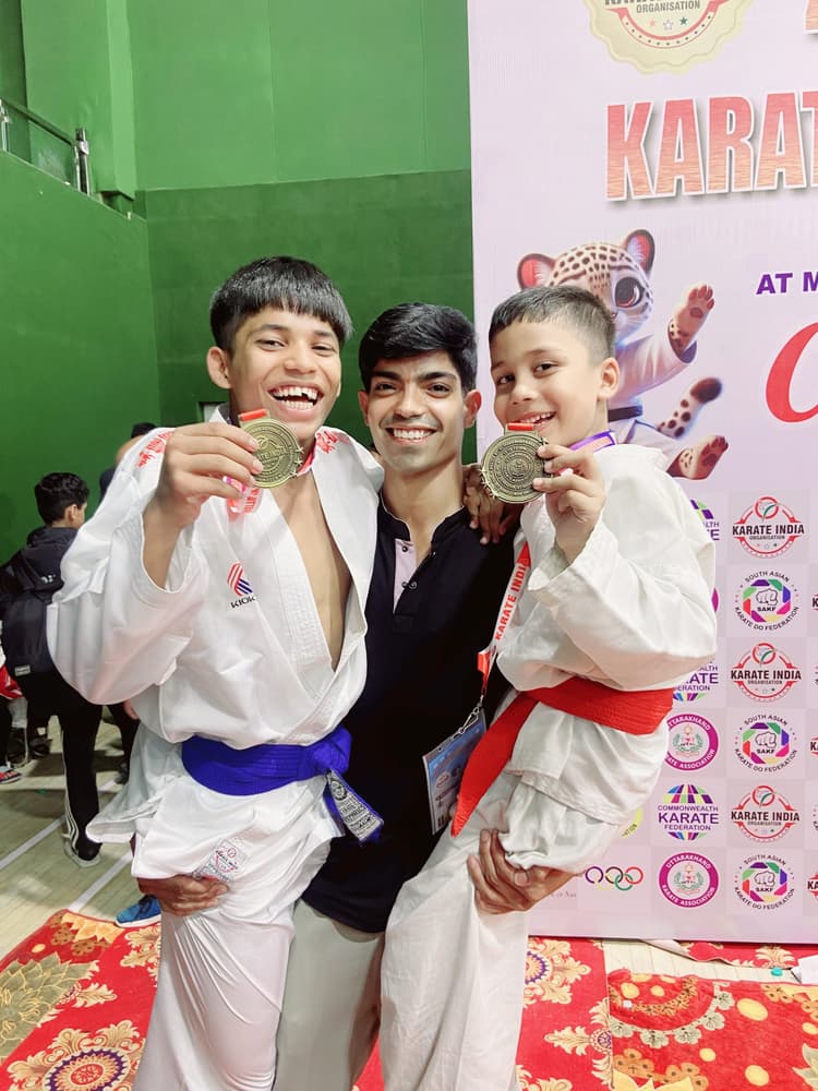 SPORTS : नेशनल कराटे चैंपियनशिप में झारखंड के कराटेकारों ने जीते 10 पदक