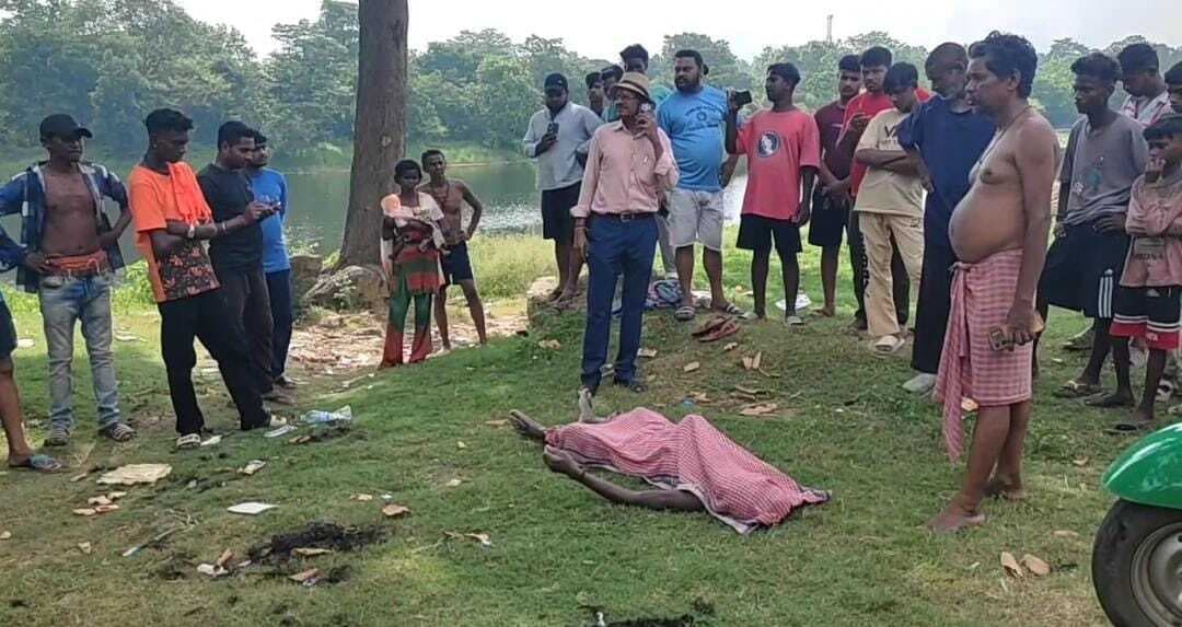 Jamshedpur News : टेल्को : सीटू तालाब में पत्नी और बच्चों के सामने डूब गया सूरज