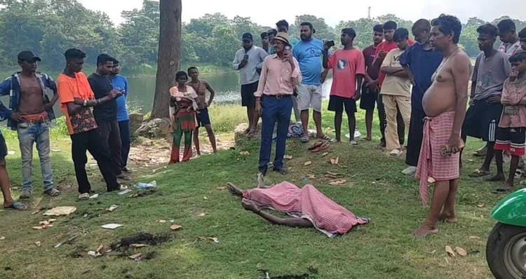 Jamshedpur News : टेल्को : सीटू तालाब में पत्नी और बच्चों के सामने डूब गया सूरज