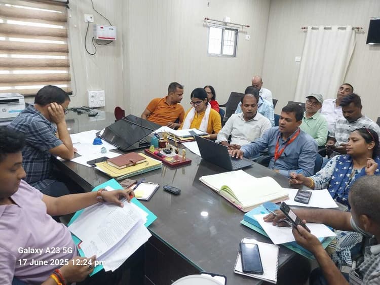 Samastipur: बीडीओ ने की कार्यों की समीक्षा