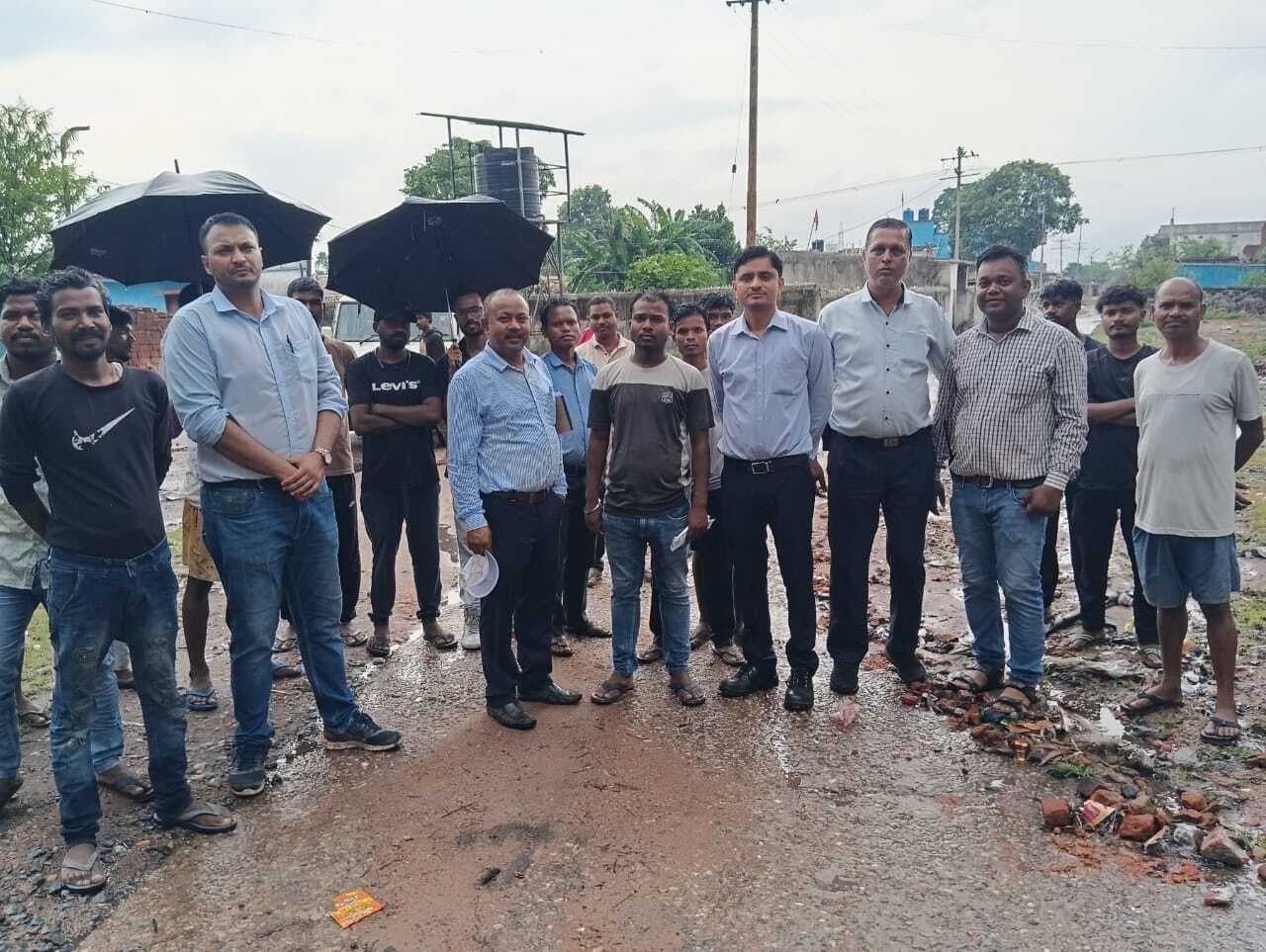 रैयतों की चेतावनी के बाद चिरैयाटांड़ पहुंचे अधिकारी