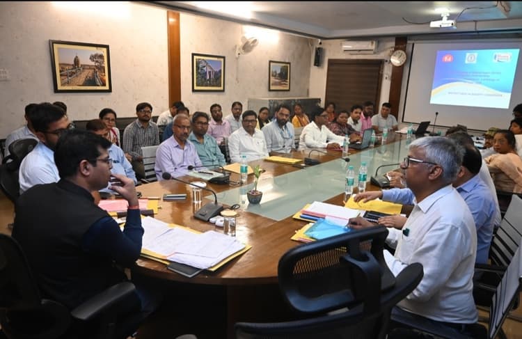 लीड : जिला में संस्थागत प्रसव कराना सुनिश्चित करें : डॉ ताराचंदस्वास्थ विभाग की बैठक में उपायुक्त ने दिए निर्देश