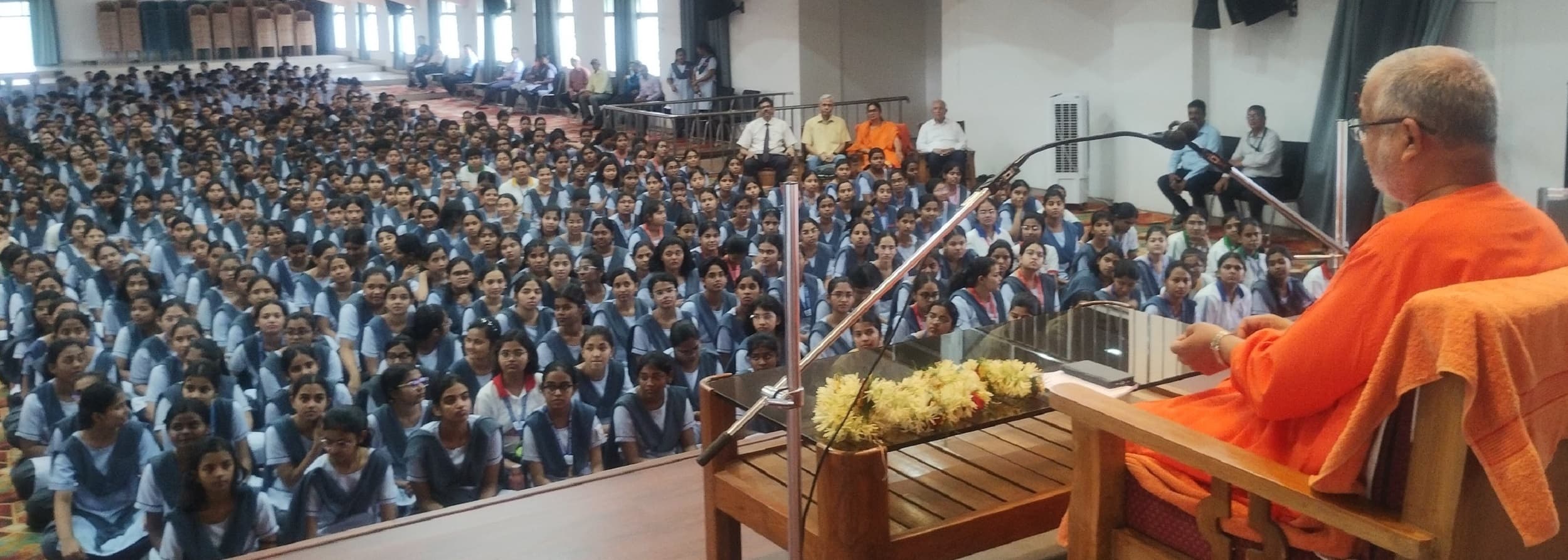 Bokaro News : सफलता व आनंद आंतरिक गुण पर आधारित : स्वामी अद्वैतानंद